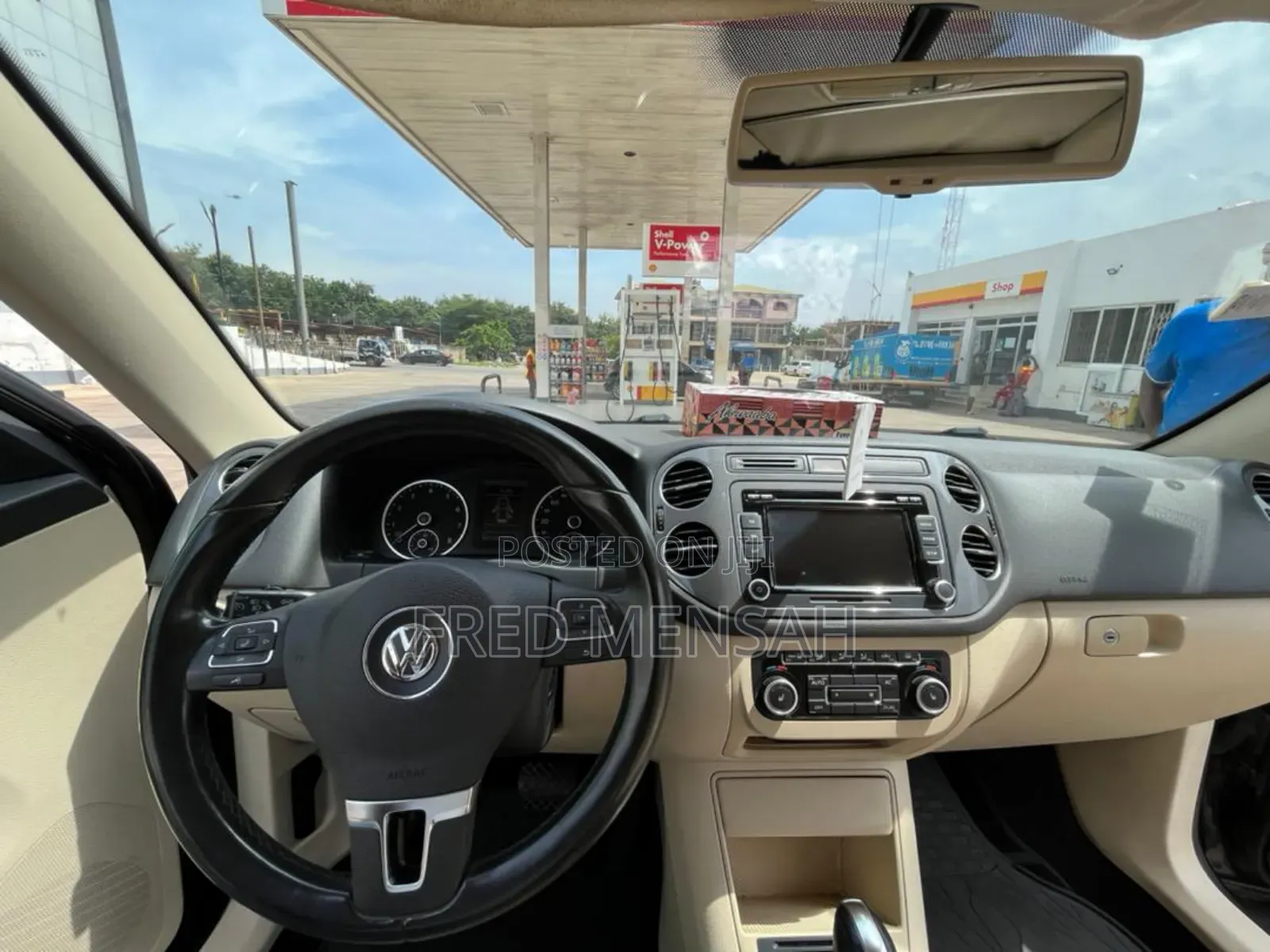 Volkswagen Tiguan SE 4dr SUV (2.0L 4cyl Turbo 6A) 2014 Black