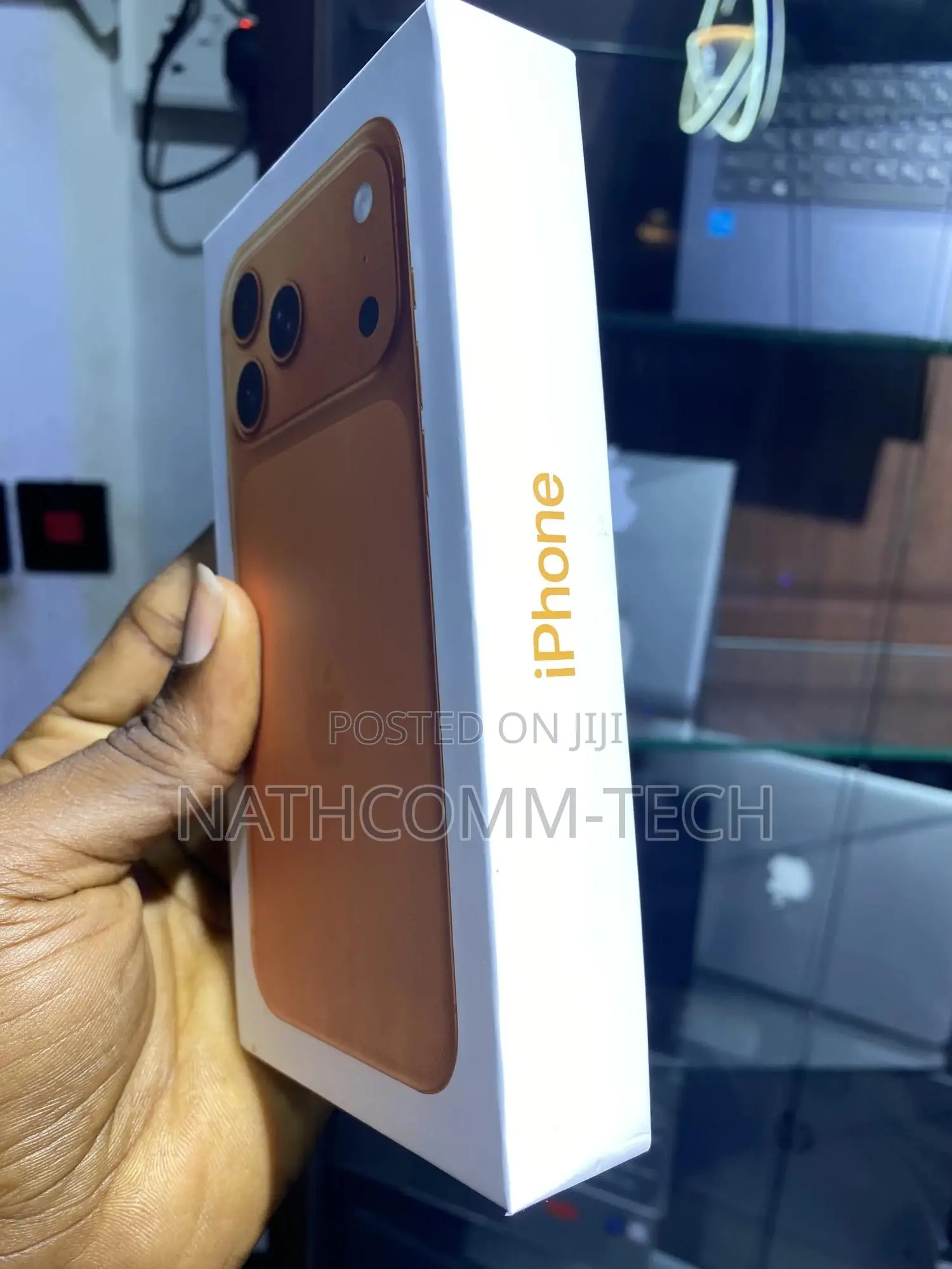 New Apple iPhone 17 Pro 256 GB Gold