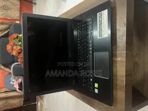 Laptop Acer Aspire E5-774G 8GB Intel Core i3 HDD 1T