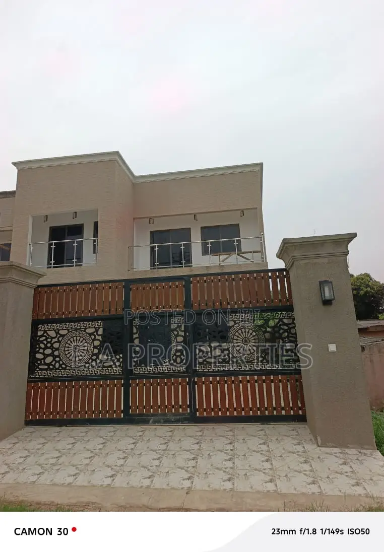 4bdrm House in Ea Properties, SDA Area for sale