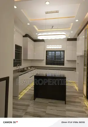 4bdrm House in Ea Properties, SDA Area for sale