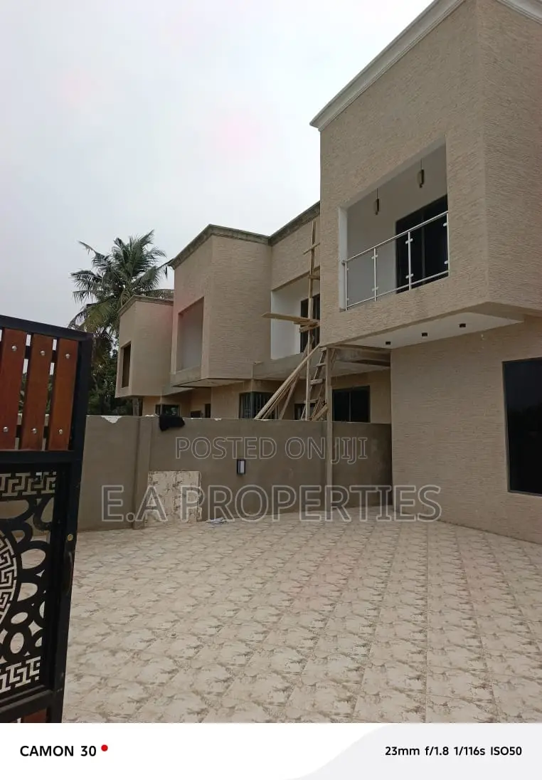 4bdrm House in Ea Properties, SDA Area for sale