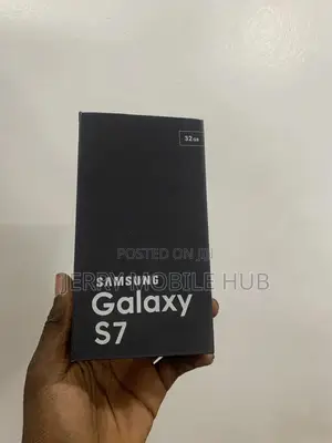 New Samsung Galaxy S7 32 GB Gold