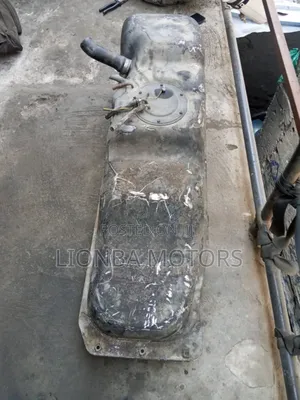 Nissan Hardbody Carnister