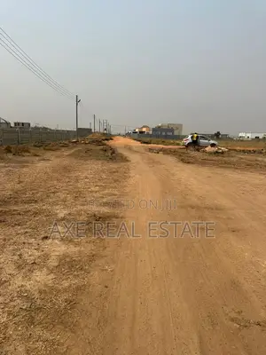 Well-Positioned Plots at Prampram