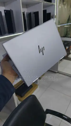 Laptop HP Envy 13 8GB Intel Core i7 SSD 1T