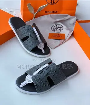 Hermès Men's Izmir Sandals
