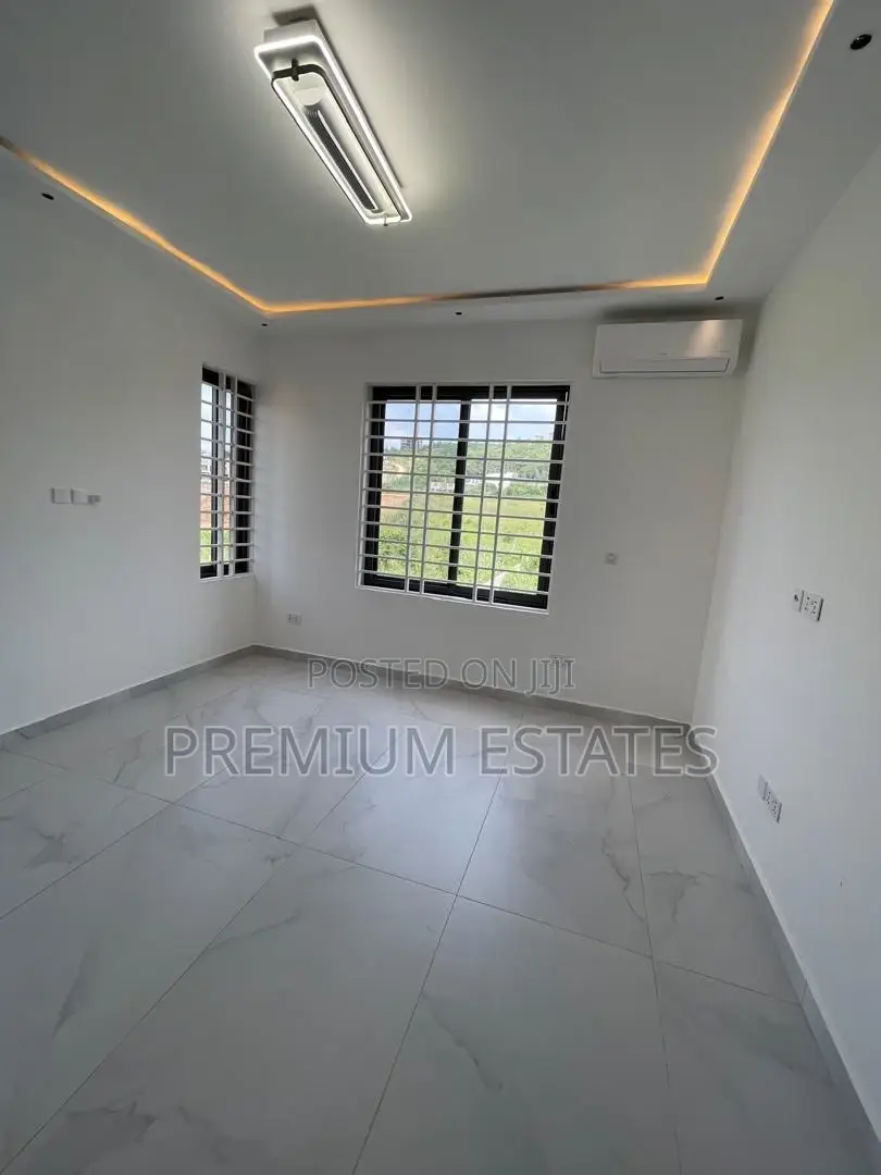 4bdrm House in Kwabenya for sale