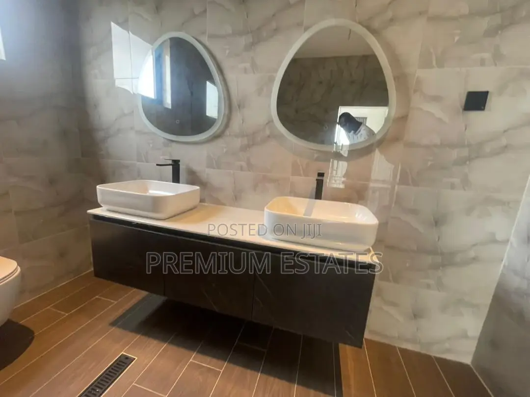 4bdrm House in Kwabenya for sale