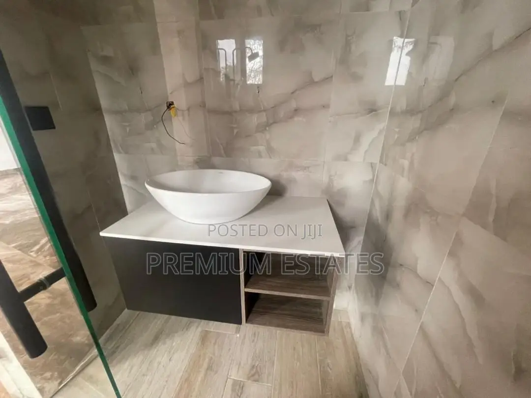 4bdrm House in Kwabenya for sale