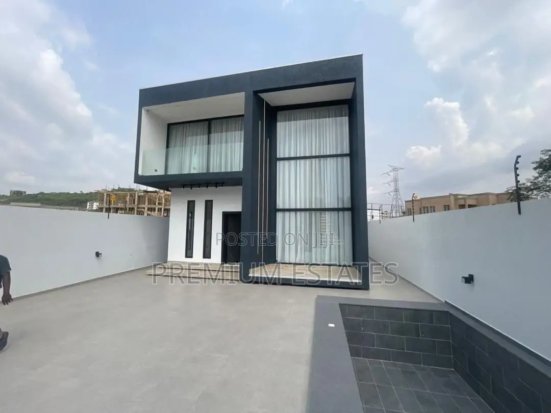 4bdrm House in Kwabenya for sale