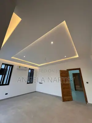 4bdrm House in Pokuase for sale