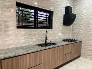 4bdrm House in Pokuase for sale