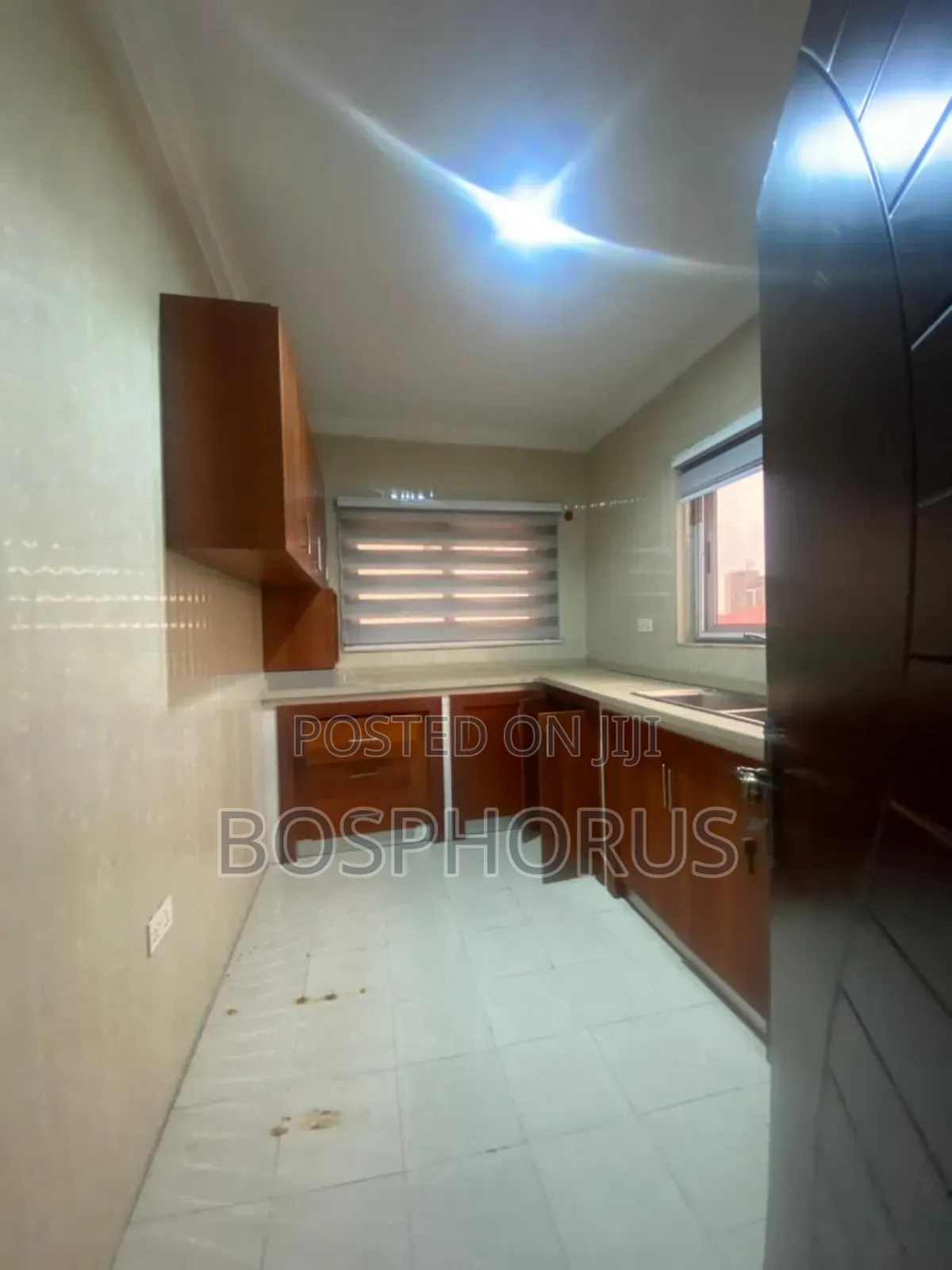 3bdrm Apartment in Dzorwulu, Dworwulu for rent