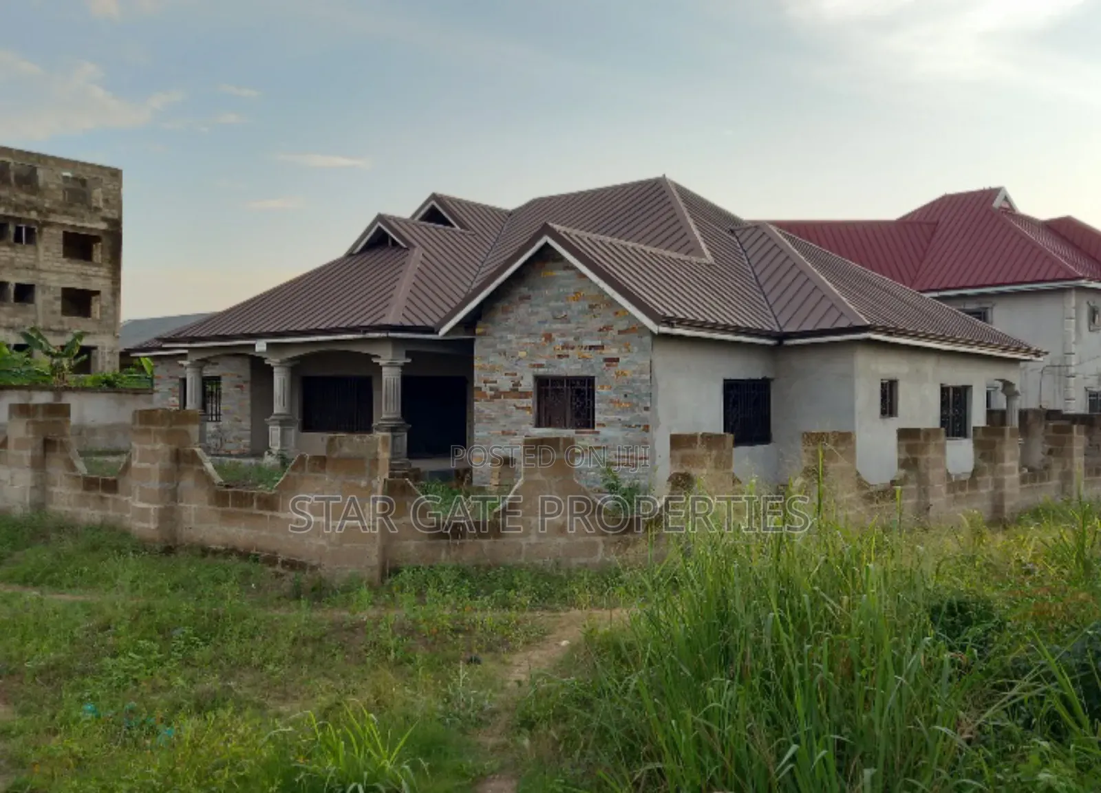 6bdrm House in Mampongteng Korea, Kumasi Metropolitan for sale