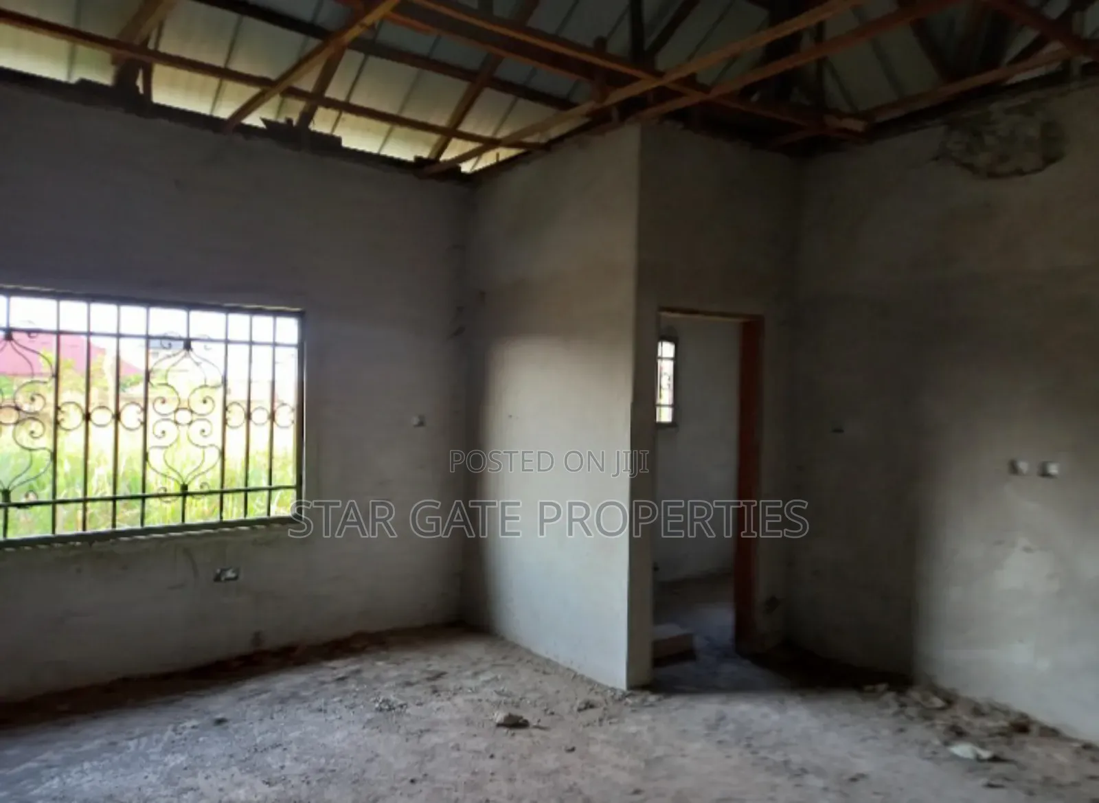 6bdrm House in Mampongteng Korea, Kumasi Metropolitan for sale