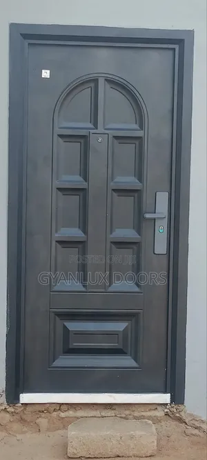 Smooth Exclusive Paladin Doors
