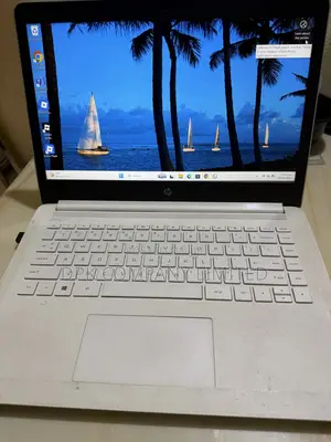 Laptop HP 8GB Intel SSD 140GB