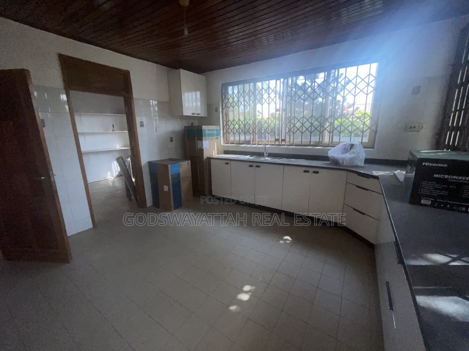 3bdrm Apartment in East Legon, Adjiriganor for rent