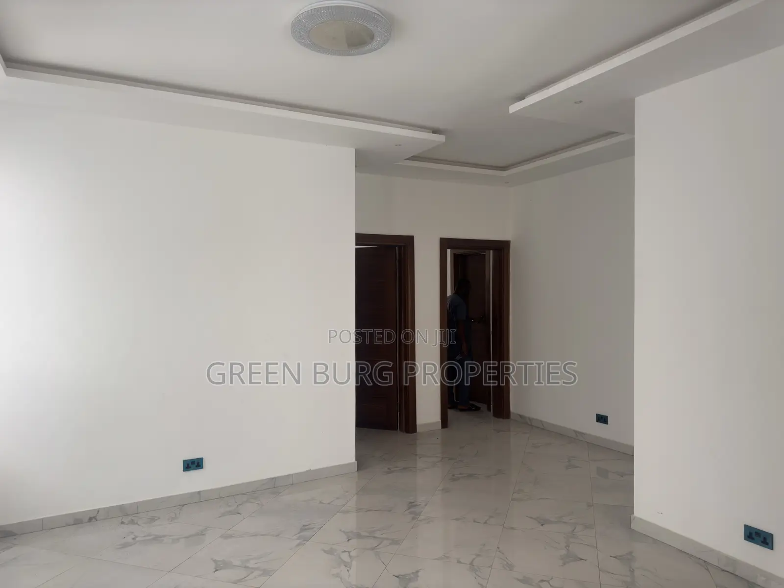 5bdrm House in Green, East Legon for rent