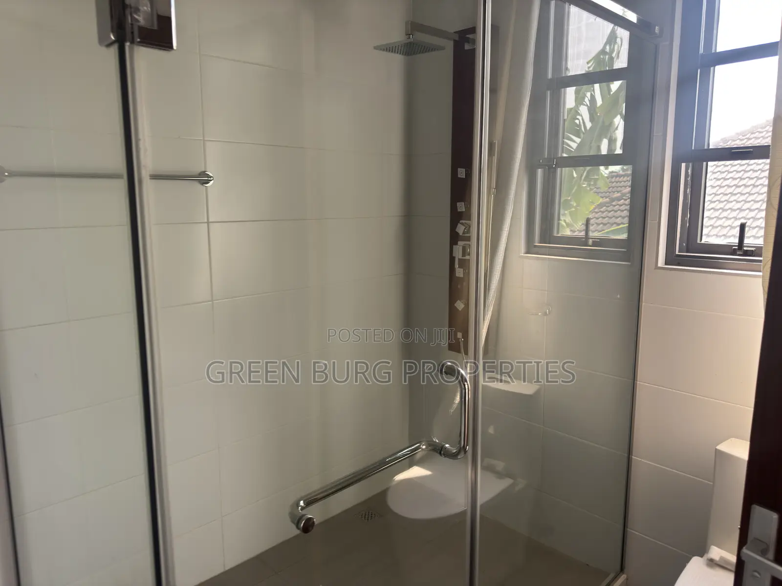 5bdrm House in Green, East Legon for rent