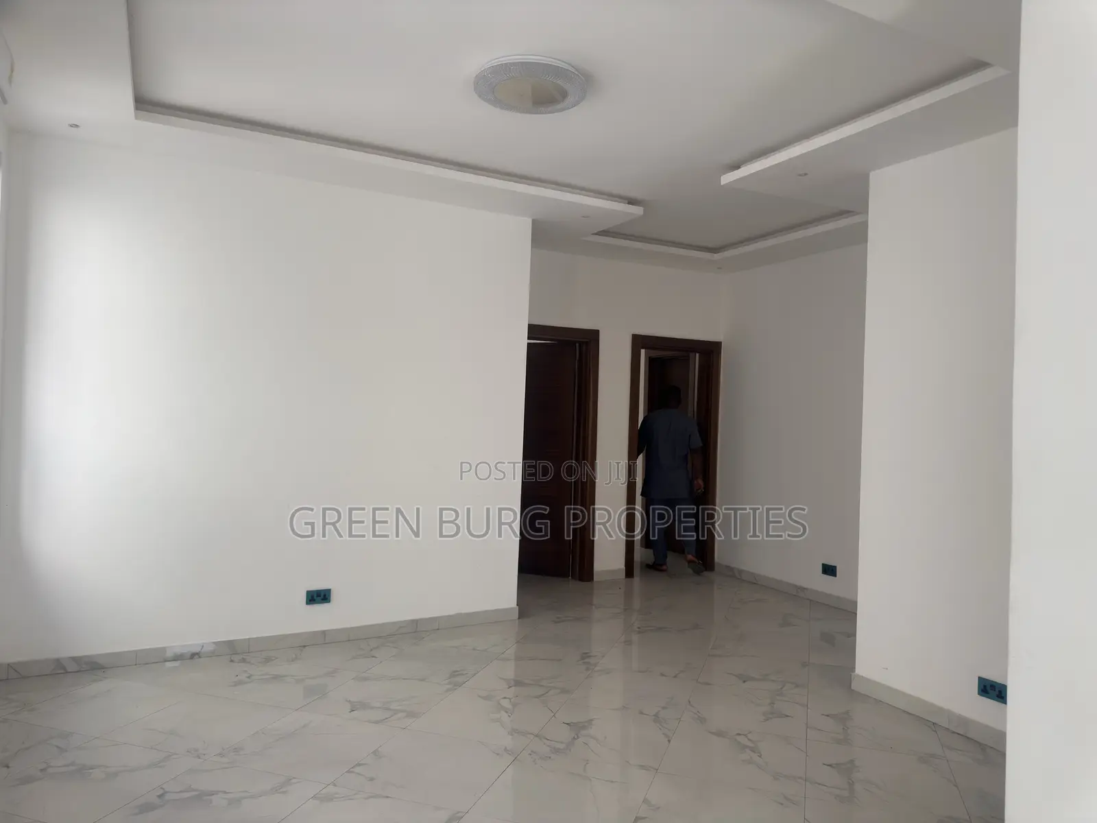 5bdrm House in Green, East Legon for rent