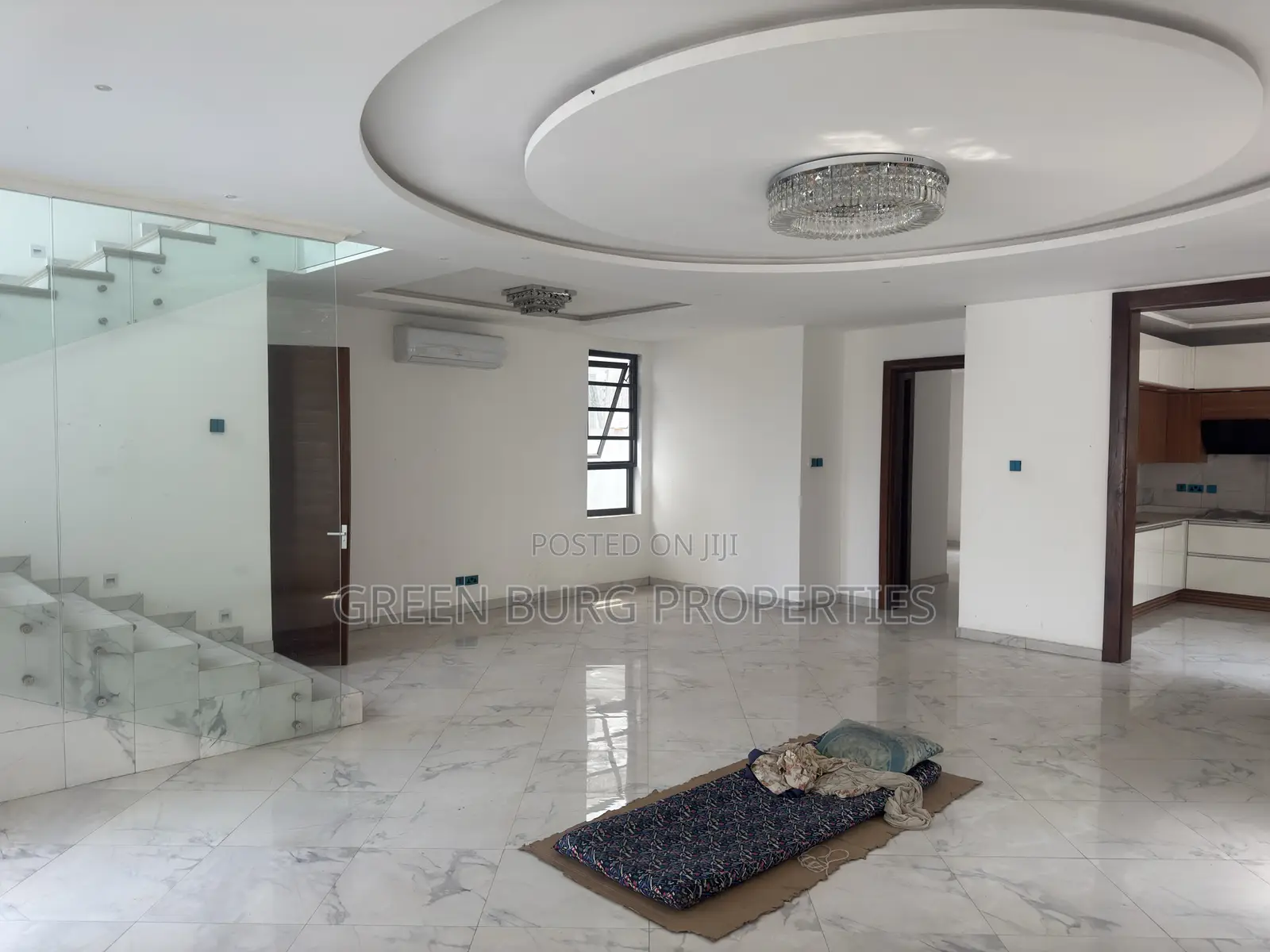 5bdrm House in Green, East Legon for rent