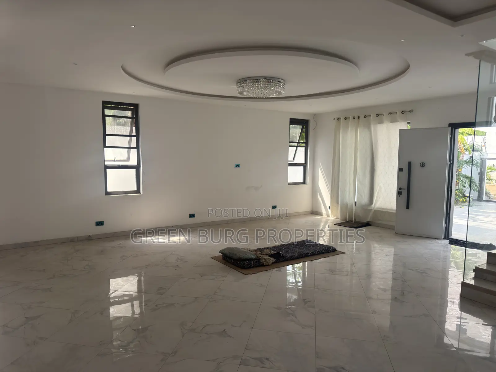 5bdrm House in Green, East Legon for rent