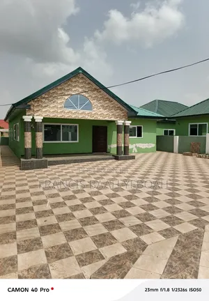 Furnished 3bdrm House in Shining Star Real, Adade for sale