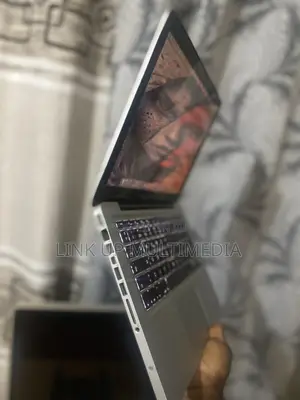 Laptop Apple MacBook Pro 2011 16GB Intel Core i5 SSD 250GB
