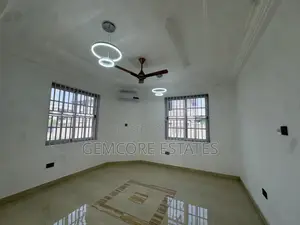 5bdrm House in School Junction, Adjiriganor for rent