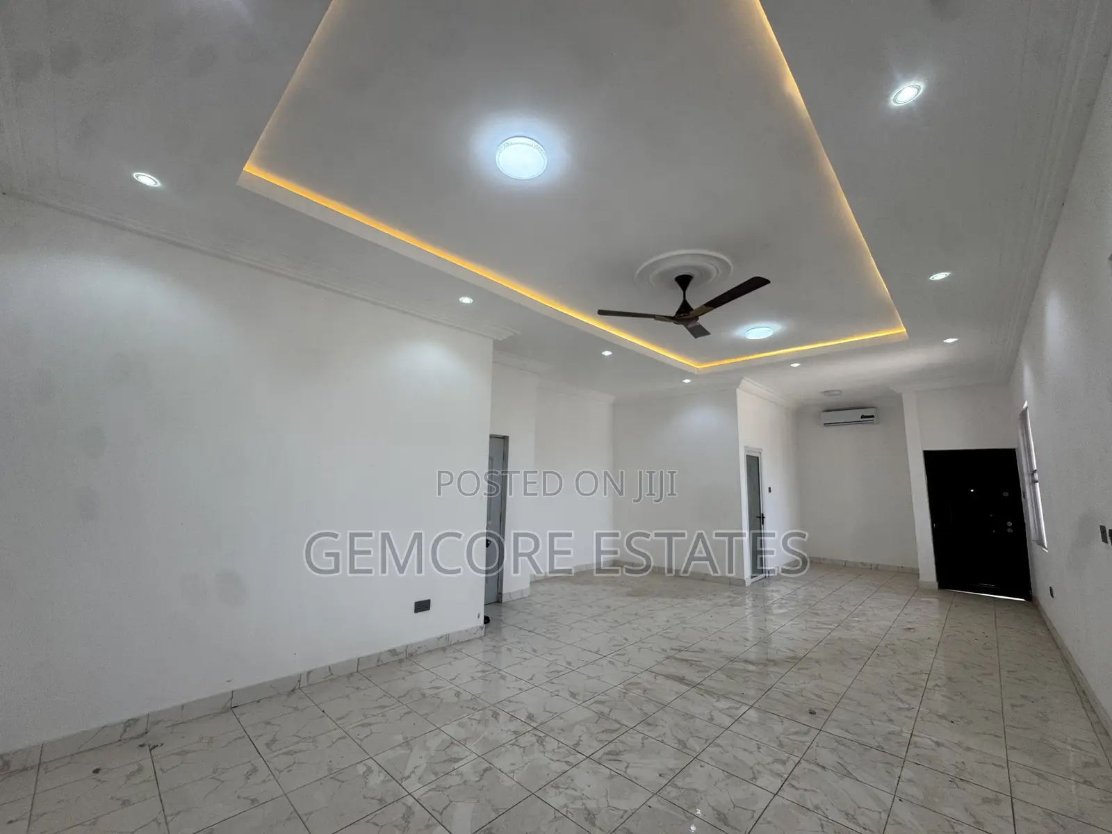 5bdrm House in School Junction, Adjiriganor for rent