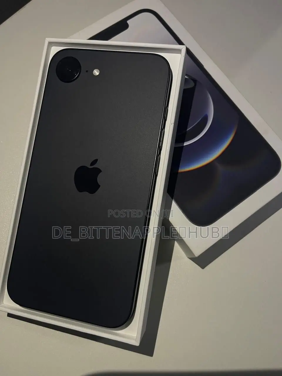 Apple iPhone 16e 128 GB Black