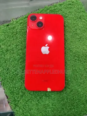 Apple iPhone 13 128 GB Red