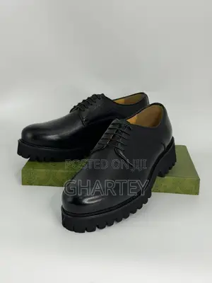 Modern Black Leather Derby Shoes With Chunky Sole