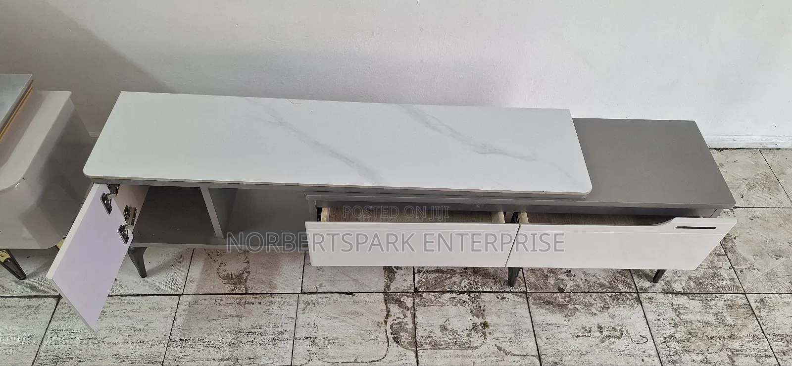 Tv Stand/Cabinet(A103-150)