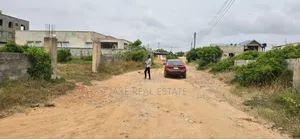 Standard Beach View Lands - Prampram