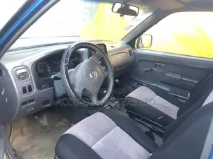 Nissan Hardbody 2012 Blue