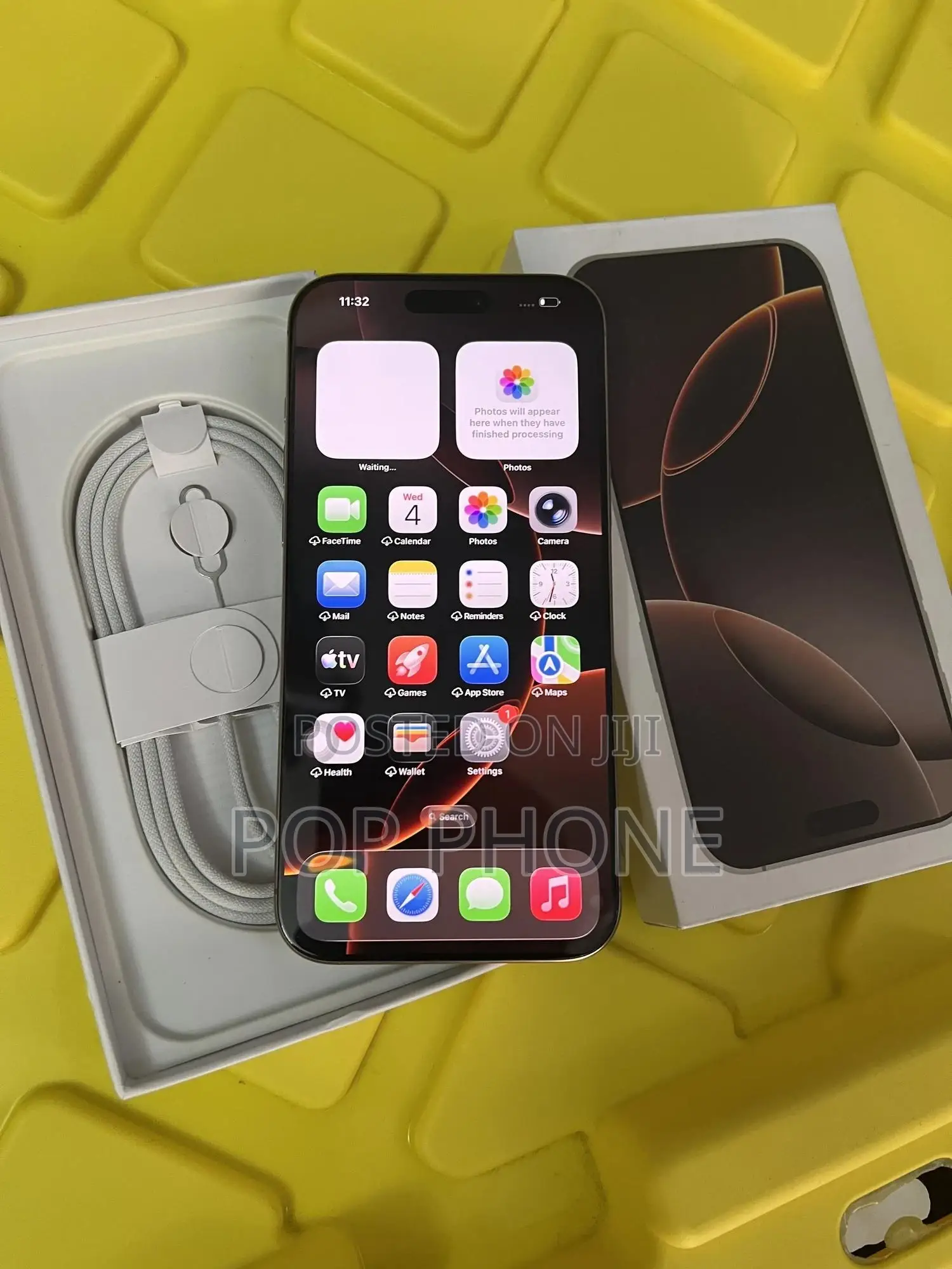 Apple iPhone 16 Pro Max 256 GB Gold