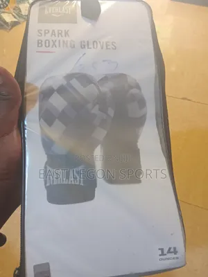 Everlast Red Boxing Punch Gloves New Pair Adult