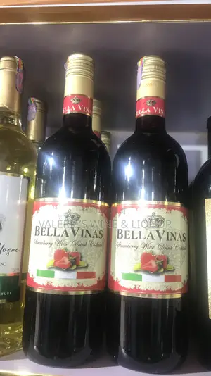 Bella Vinas Strawberry Red Wine -2l