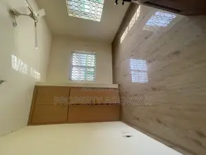 2bdrm Apartment in Kfs, West Hills Mall Area for rent