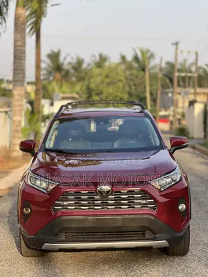 Toyota RAV4 Limited AWD 2019 Red