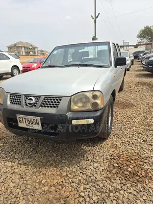 Nissan Hardbody 2000i 2006 Silver