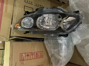 Toyota Corolla 2009-2010 Headlights ( Le and Sports)