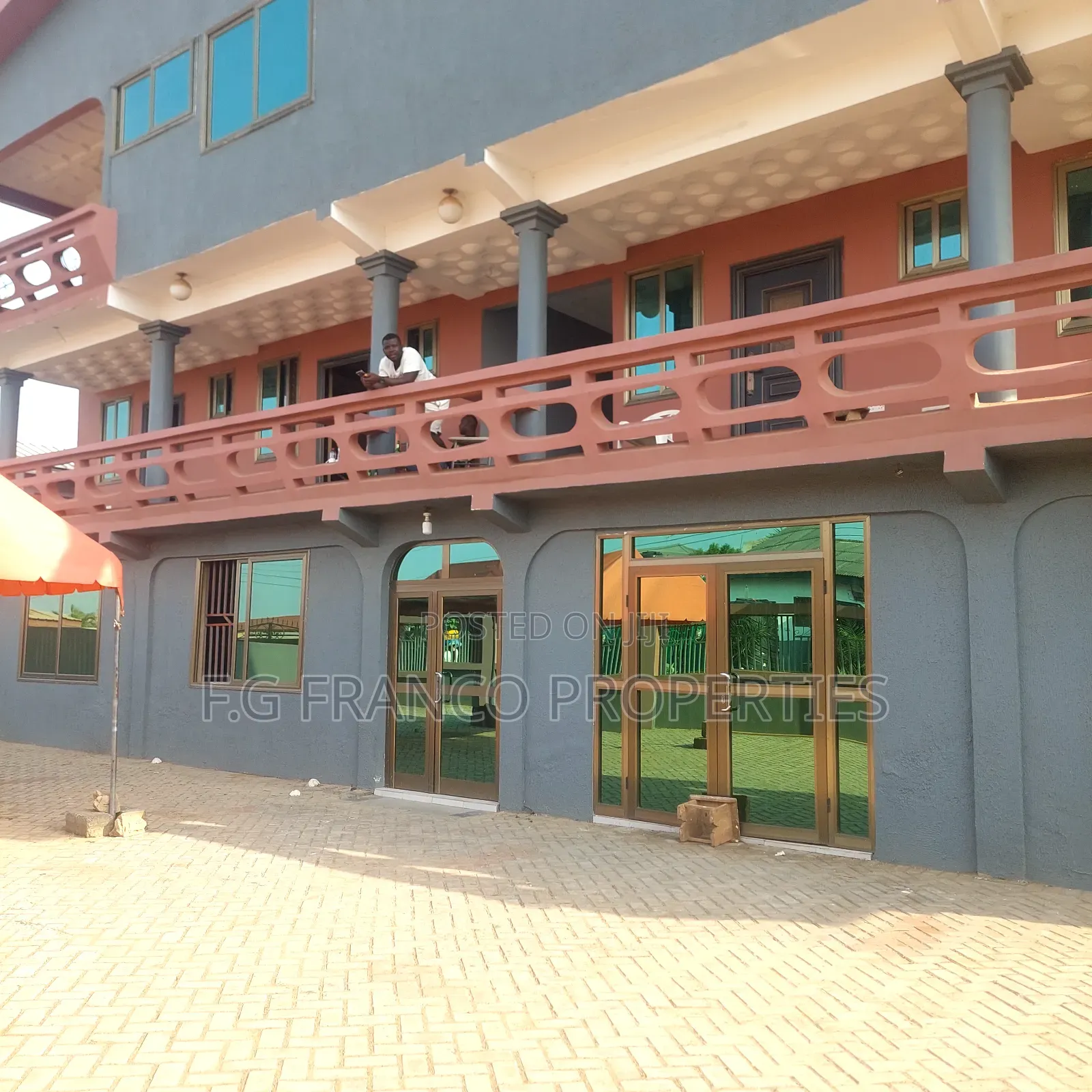 16bdrm House in Kg Franco Properties, Spintex for rent