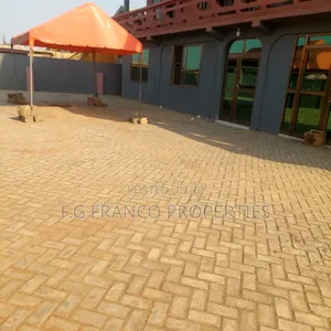 16bdrm House in Kg Franco Properties, Spintex for rent