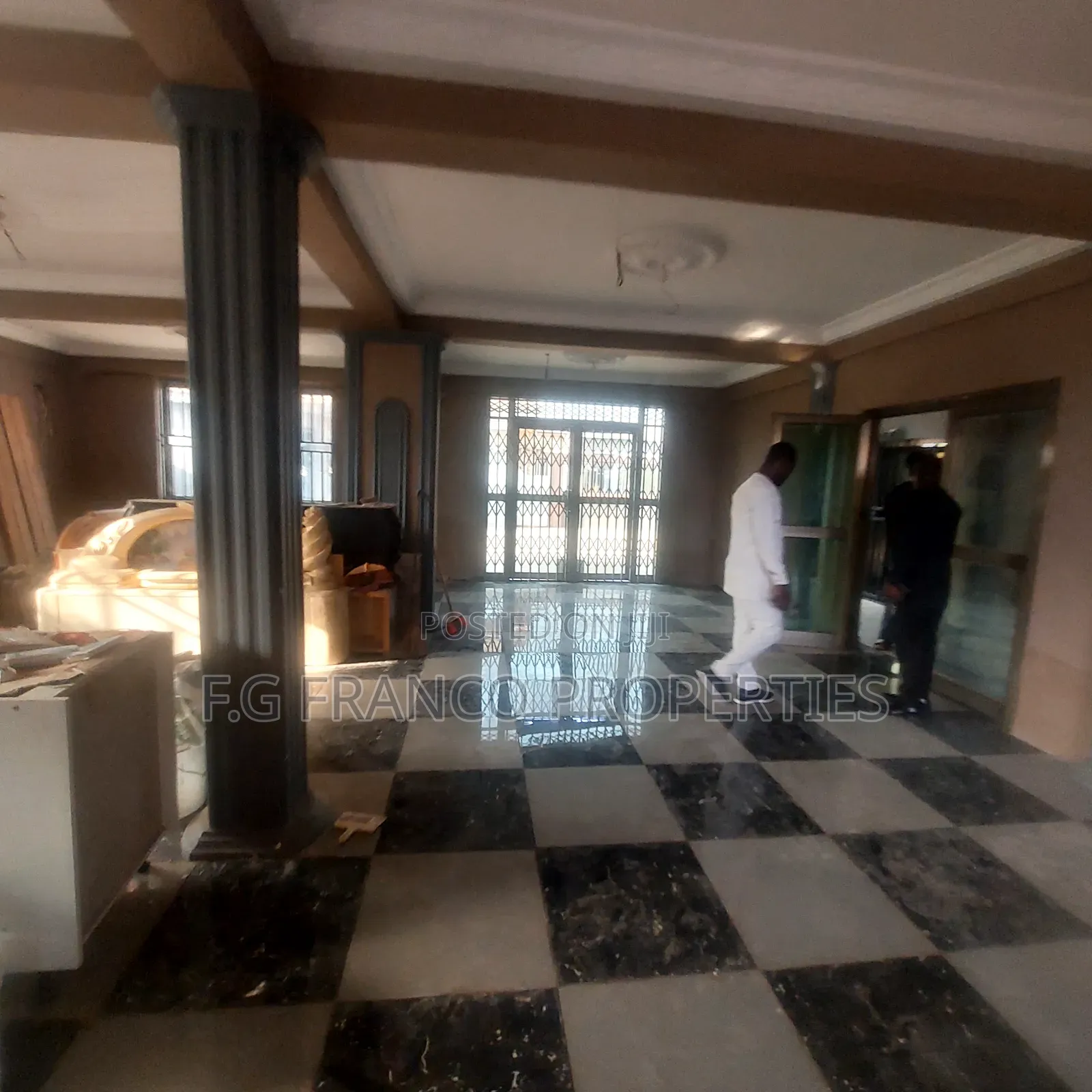 16bdrm House in Kg Franco Properties, Spintex for rent