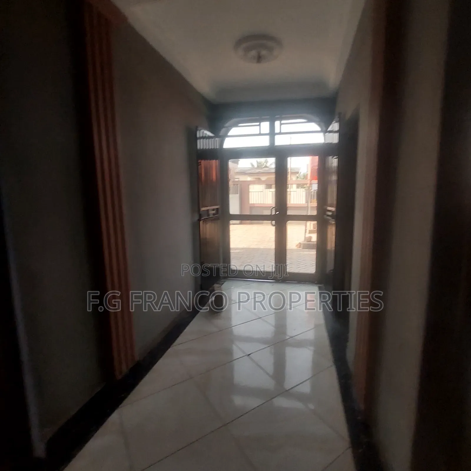 16bdrm House in Kg Franco Properties, Spintex for rent