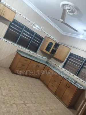5bdrm House in Oyarifa for rent